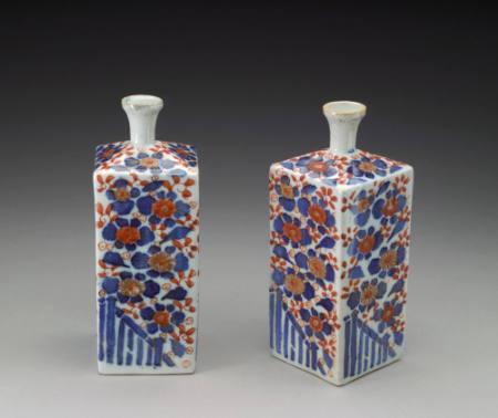 Sake Bottle, Imari ware