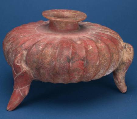 Pumpkin effigy bowl with bird-shaped feet