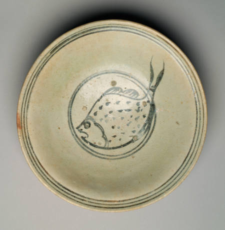 Bowl with design of fish, Sukhothai ware