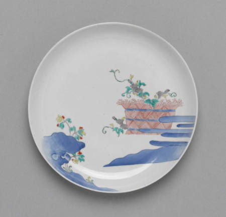 Dish with design of flowers on a brushwood fence, Kakiemon-style Imari ware
