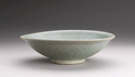 Dish, Sawankhalok ware