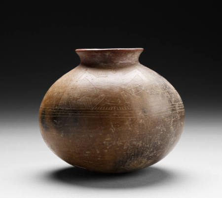 Globular jar with bats