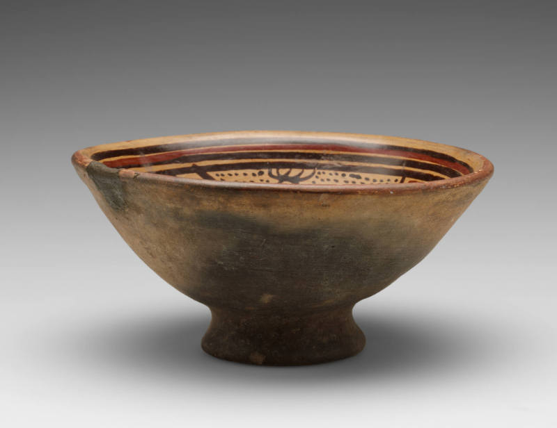 Compotera (footed bowl) with deer