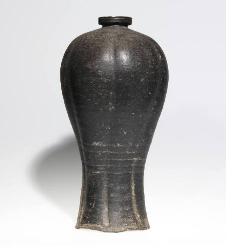 Maebyeong vase