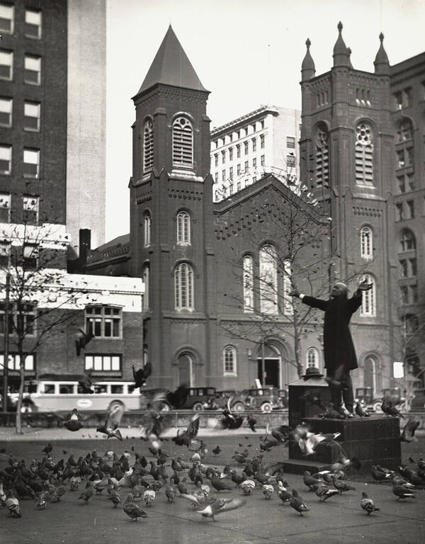[A preacher and his parishioners, Cleveland Public Square]