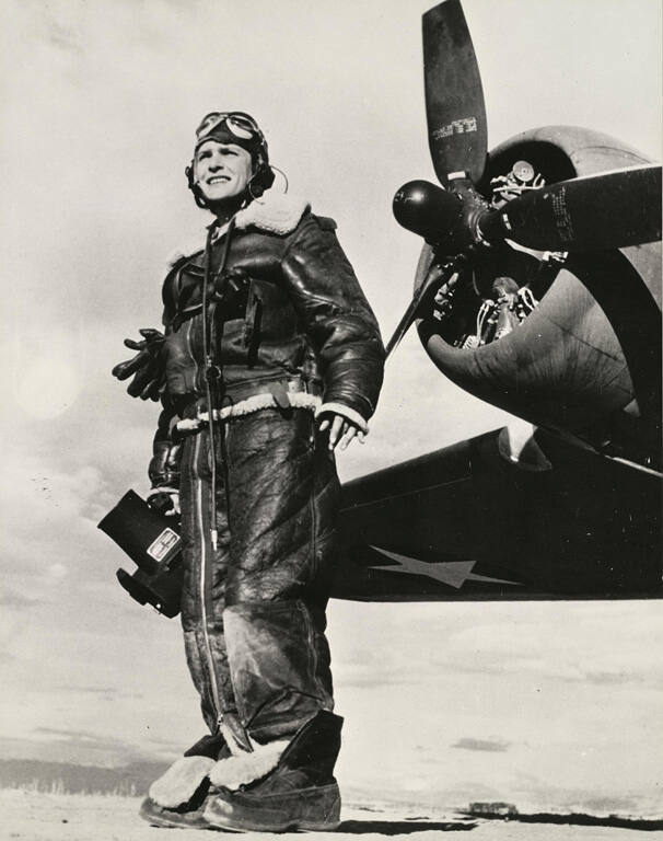 [Margaret Bourke-White in high-altitude flying suit]