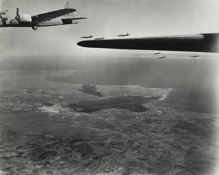 [Fuel dumps on Tunis airport]