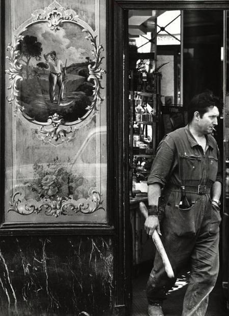 Boulangerie rue de Poitou, from the portfolio Robert Doisneau