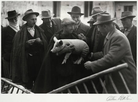 Farmers in the market, Tocco, Italy, from the portfolio Arthur Rothstein