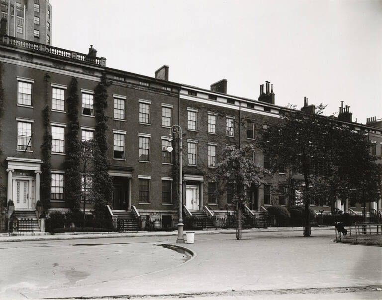[Federal townhouses, Washington Square North at Fifth Avenue]