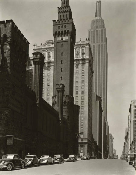 [Streetview with Empire State building]