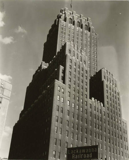 [Telephone Company Building at 140 West Street, New York City]