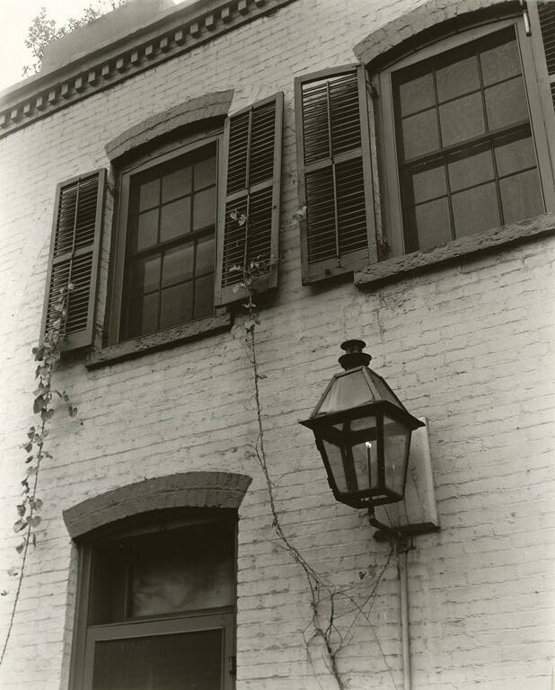 Perpetual light, MacDougal Alley, Greenwich Village