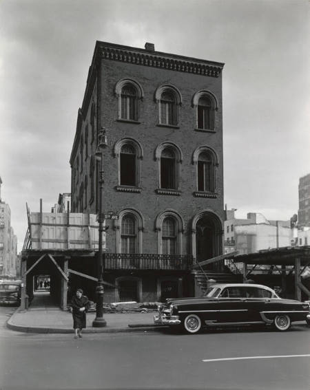 [Demolition of Mark Twain's New York City townhouse]