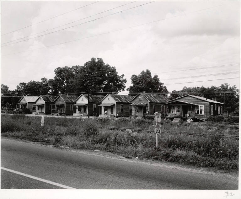 [Row of houses along U.S. 1, near Waycross, Georgia], from the series Route 1