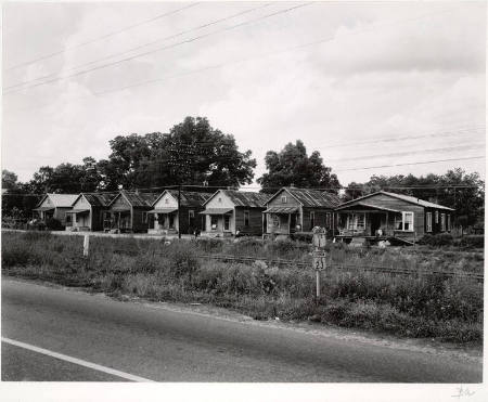 [Row of houses along U.S. 1, near Waycross, Georgia]