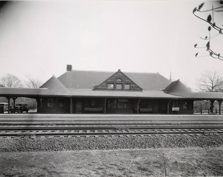[Wellesley train depot]