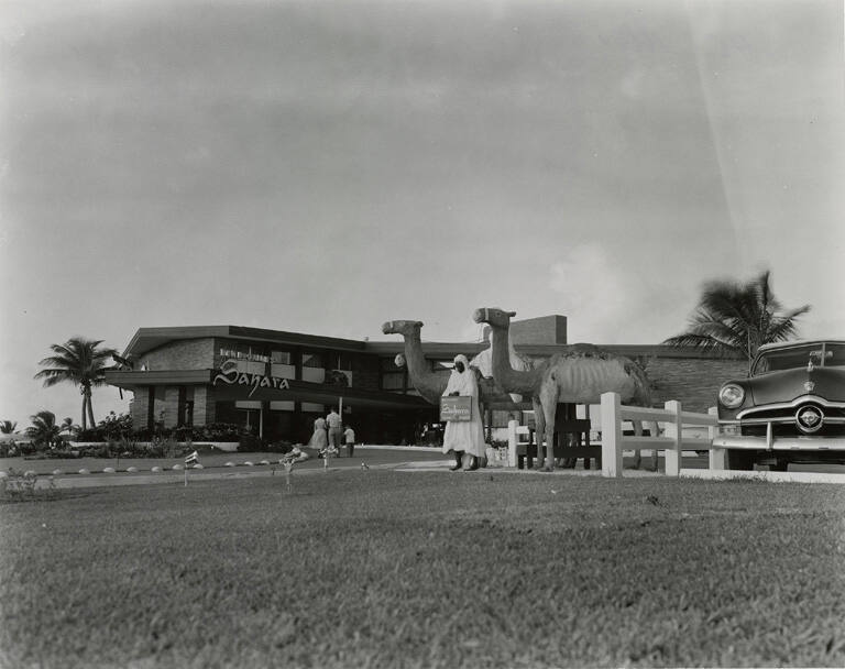 [Sahara Motel, Miami, Florida], from the series Route 1