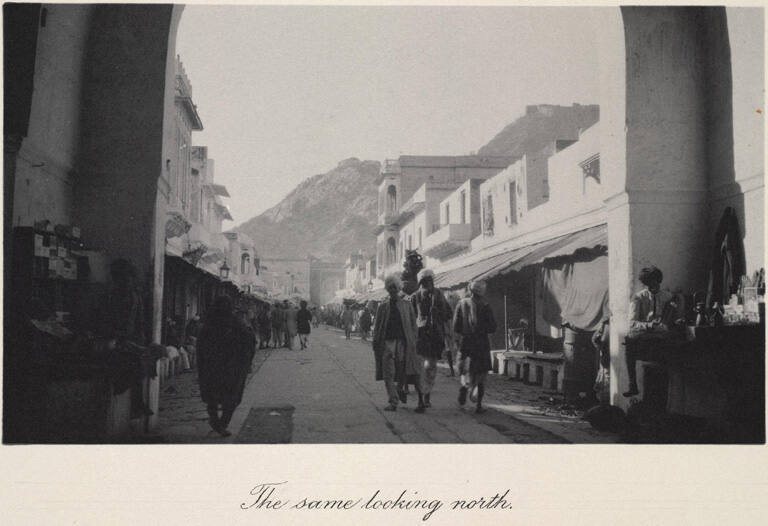 The same looking north