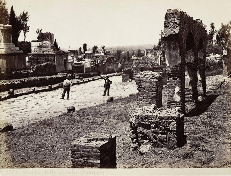 Strada delle Tombe, from the album Pompei