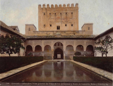 Granada, Alhambra, vista general del patio de los Arrayanes y Torre de Comarex