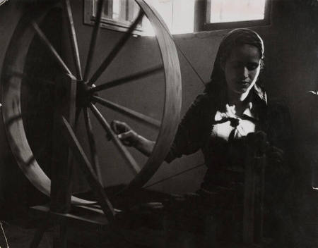 [Iraqi girl spinning yarn in Marks and Spencer Factory, Israel]