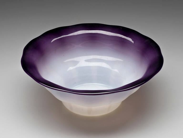 Bowl, amethyst with white base