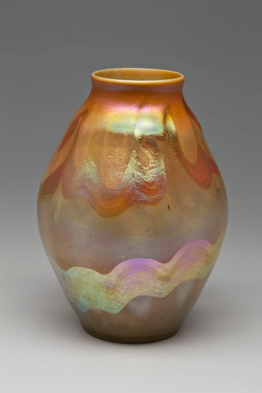 Vase, gold-red