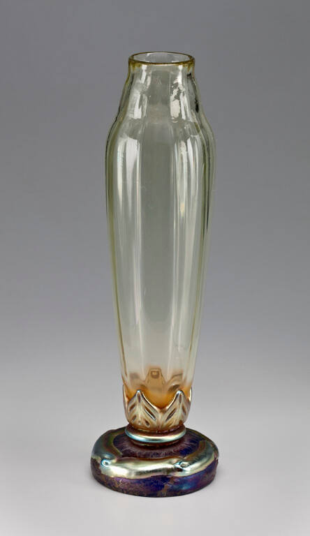 Vase, clear light amber