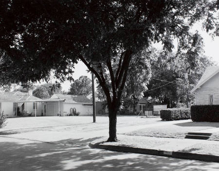 Heat and shade - 3200 block of Milby Ave., Wichita Falls, Texas