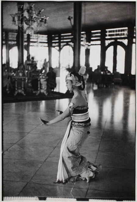 Surakarta princess performing Serimpi: a slow, swaying dance, Indonesia