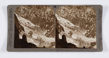 Look straight down from Overhanging Rocks, Glacier Point, 3,257 ft. into Yosemite Valley, Cal.