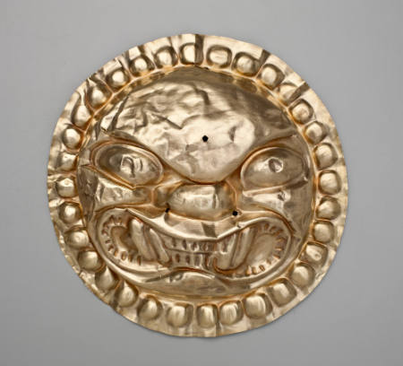 Snarling feline breastplate
