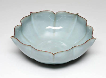 Celadon Circular Flower Bowl