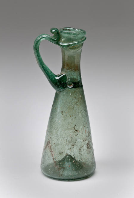 Green sprinkler with applied handle