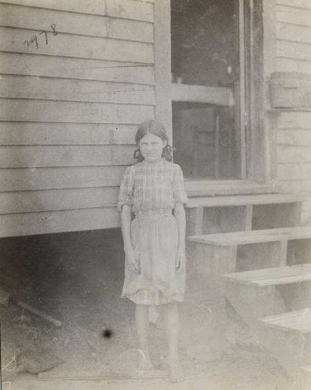 Nerva Wright, 119 William St., runs 4 sides in Saxon Mill, Spartenberg, S.C.