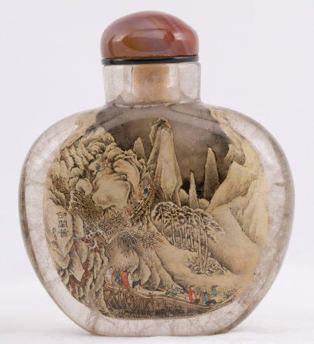 Snuff bottle with travelers in the mountains