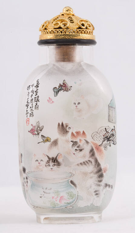 Snuff bottle with design of cats, butterflies, and carp