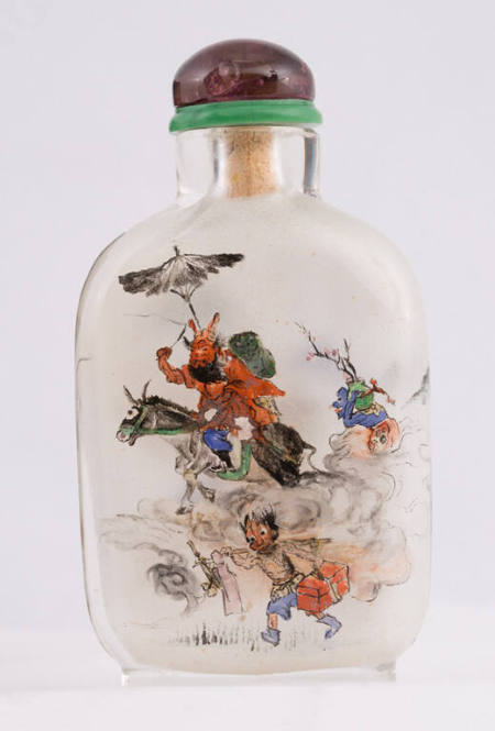 Snuff bottle with design of Zhong Kui the demon queller