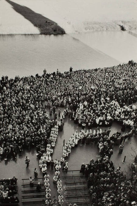 February 11, 1957 at the river in Lourdes