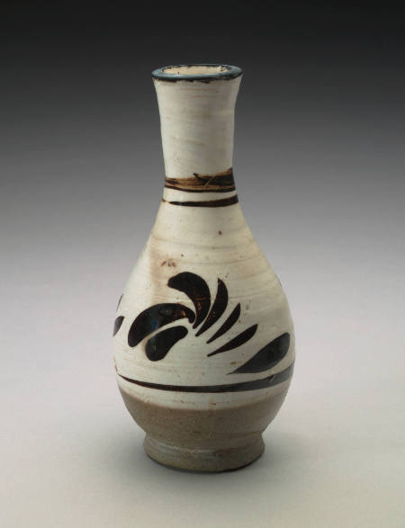 Small pear-shaped vase: Tz'u-chou ware